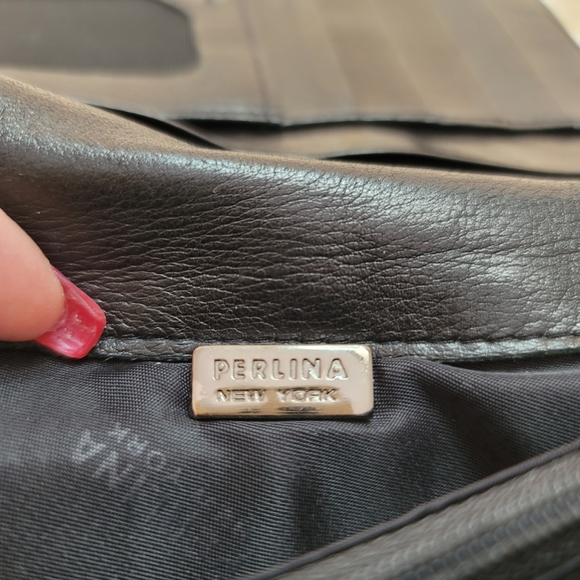 Perlina Crossbody Wallet - Picture 6 of 10
